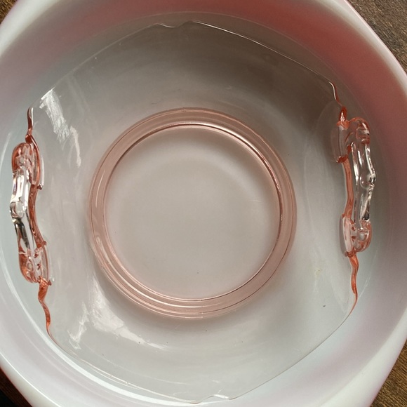 Pink glass sweets plate - Picture 2 of 8